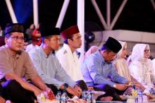 Ribuan Warga Kota Batam Hadiri Kenduri Syawal di Engku Putri Bersama UAS