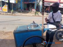 Dung Dung, Gerobak Es Keliling yang Menyegarkan Hari di Tanjungbuntung, Batam