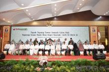 Bank Riau Kepri Syariah Gelar Tepuk Tepung Tawar untuk 14 Pegawai yang Berangkat Haji