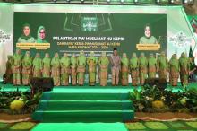 Marlin Agustina Rudi Dilantik Khofifah Indar Parawansa Sebagai Ketua Muslimat NU Kepri