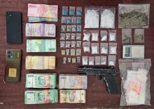 Polisi Ciduk Pengedar Sabu di Bengkalis, Senjata Airsoft Gun dan Sabu Disita