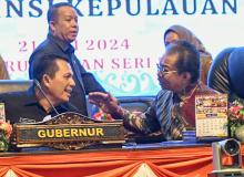  Gubernur Ansar Sampaikan Ranperda RPJPD 2025-2045 dan Pertanggungjawaban Pelaksanaan APBD 2023 pada Paripurna DPRD