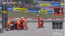 Sprint Race MotoGP Catalunya 2024: Tiga Rider Terjatuh, Marc Marquez Naik Podium dari Posisi ke-14!
