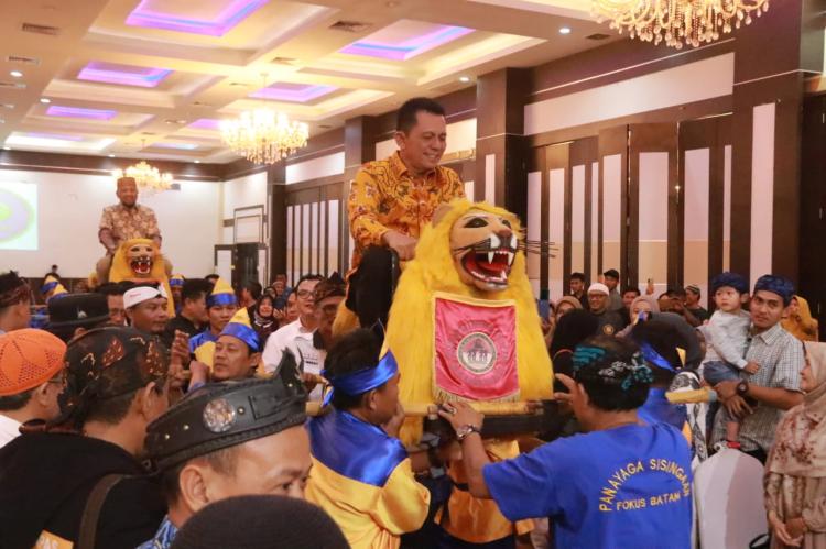 Silaturahmi dengan Paguyuban Pasundan, Ansar Ajak Bangun Kepri Makin Baik Lagi