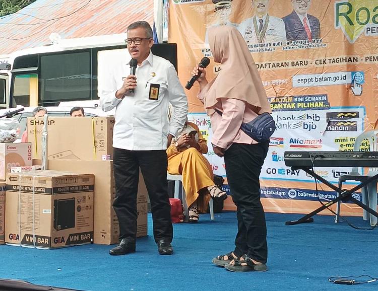Sekda Batam Ungkap Rahasia Pajak Biayai Intensif RT/RW