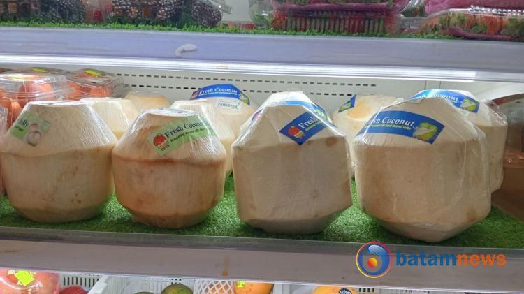 Manfaat Kesehatan Air Kelapa, Minuman Alami untuk Berbagai Penyakit