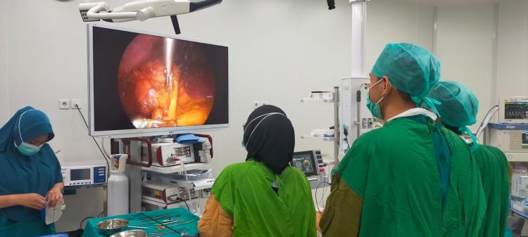 RSUD Raja Ahmad Tabib Sukses Lakukan Operasi Laparoskopi Kista Ginjal Pertama
