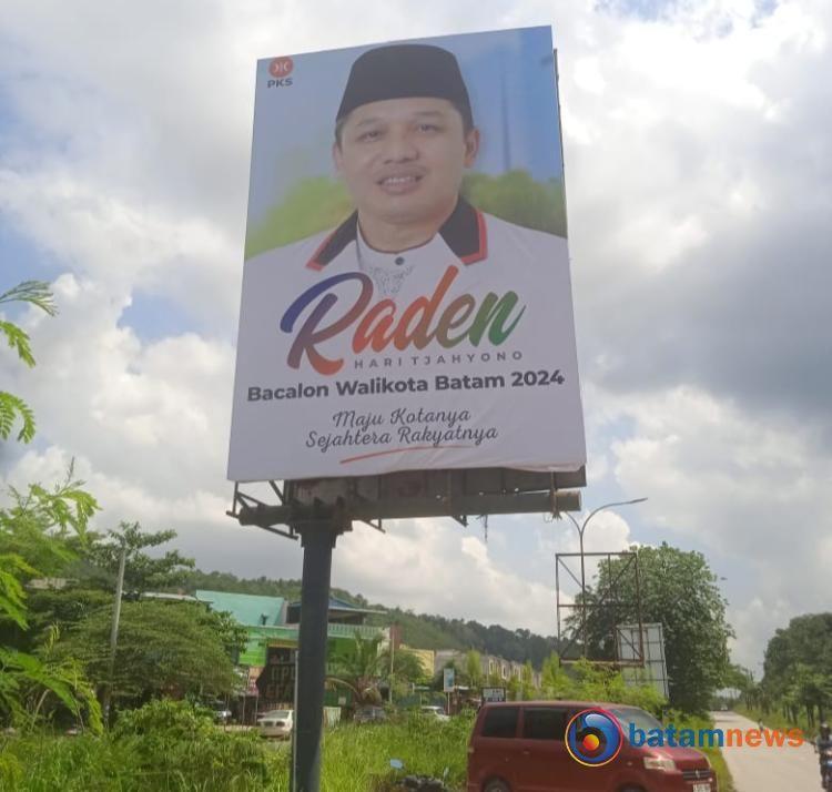 Balihonya Terpasang di Banyak Titik, Raden Hari Tjahyono Siap Maju di Pilkada Batam