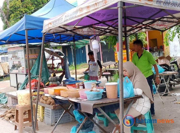 Cari Bumbu Masakan Siap Pakai dan Praktis, Yuk Mampir ke Lapak Bu Reva di Pasar Tiban