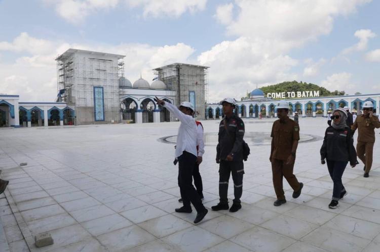 Progres Revitalisasi Masjid Agung Batam Capai 90 Persen, Wako Rudi Bakal Undang Penceramah Kondang untuk Peresmian