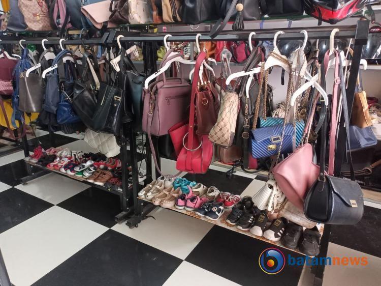 Cara Cerdas Memilih Tas Selempang Wanita Bekas Berkualitas di Pasar Taras Batam