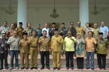 Pemprov Kepri dan Pemkab Karimun Salurkan Bantuan untuk Korban Pasca-Bencana Sumbar, Nyaris Capai Rp1 Miliar