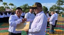 Bupati Karimun Serahkan SK 276 Pegawai PPPK, Berikan Arahan untuk Pelayanan Maksimal