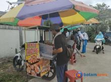 Pak Kenzi, Perantau yang Berhasil Meraih Cuan dengan Takoyaki di Kota Batam