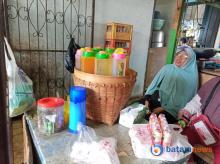 Semangat Tak Pudar Bude Jamu di Batam, Perkenalkan Minuman Warisan untuk Kesehatan