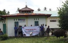 Program CSR PT Cipta Persada Mulia Batam, Serahkan Hewan Kurban di Desa Pekajang Lingga