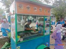 Perjalanan Usaha Tatang, dari Buruh Galangan Kapal ke Pengusaha Crepes di Batam