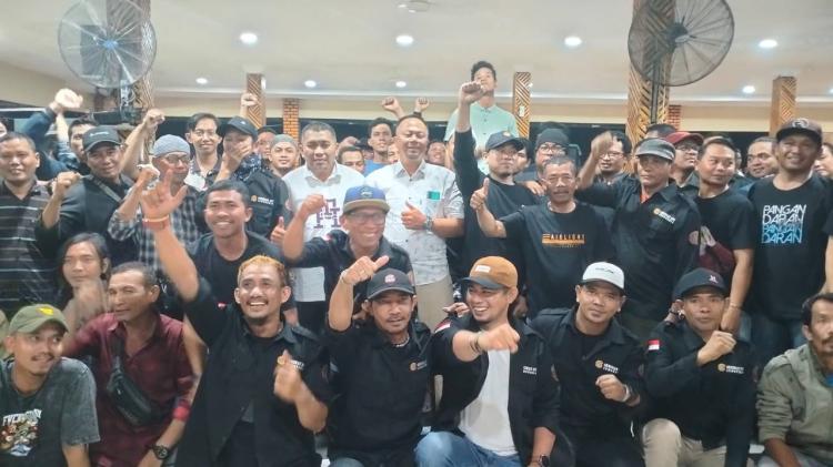 Rocky Marciano Bawole Dapat Dukungan dari Seniman dan Scaffolder untuk Pilkada Karimun 2024