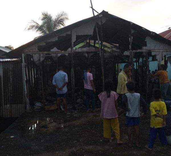 Dua Rumah di Setokok Batam Ludes Terbakar, Kerugian Capai Puluhan Juta Rupiah