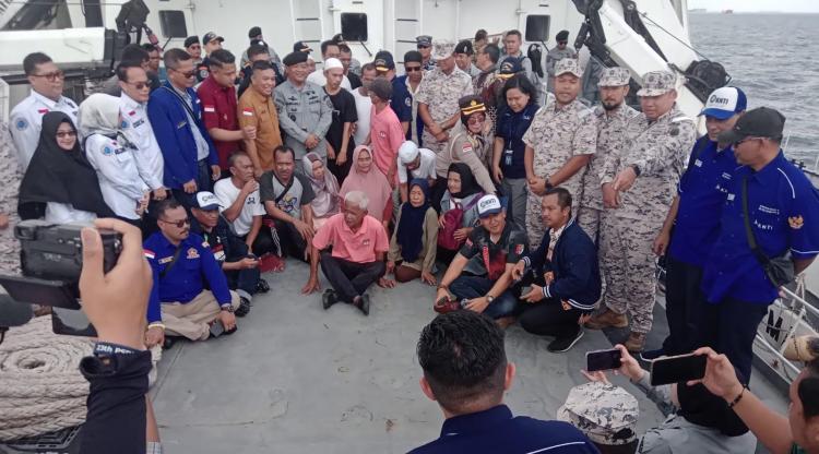  Pemprov Kepri Berhasil Memfasilitasi Pemulangan 16 Orang Nelayan yang Ditahan Pemerintah Malaysia 