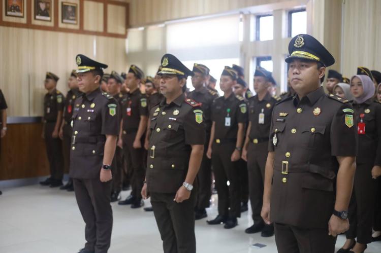 Kajari Karimun Pimpin Sertijab Kasi Pidsus dan Kacabjari Tanjung Batu