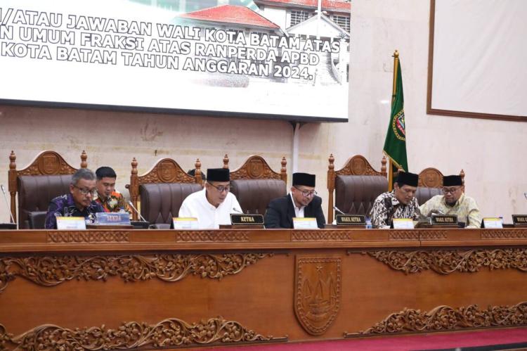 DPRD Batam Gelar Rapat Paripurna Bahas Tanggapan Wali Kota atas Ranperda Perubahan APBD 2024
