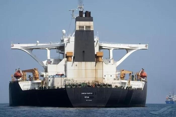 Misteri Pergeseran Kapal Super Tanker MT Arman 114 di Perairan Batu Ampar