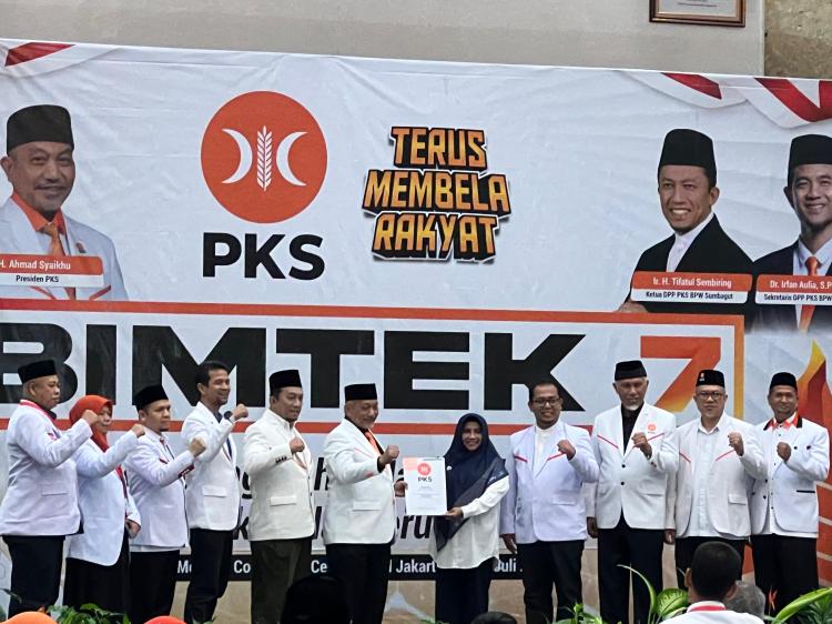 Sah! PKS Resmi Usung Rahma - Rizha di Pilkada Tanjungpinang 2024