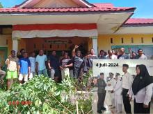 Video Kepala Desa Kabupaten Lingga di Tempat Hiburan Bersama Biduan Beredar, Warga Desak Mundur Sehari Setelah SK Diperpanjang Bupati