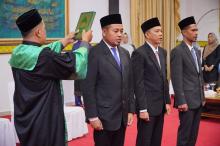 Bupati Nizar Lantik Syamsuri, Yasir Fakhriandi dan Suhardi Jadi Dewan Pengawas RBTM Periode 2024-2029