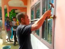 Viral Video Warga Pulau Medang di Lingga Protes Tutup Kantor Desa, Begini Klarifikasi Kades Arbain