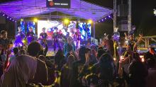 Alfin Habib Luncurkan Single Terbaru `Hilang Saat Terang` di Panggung Megah Enjoy Karimun 2024