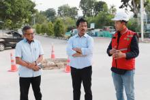 Wako Rudi Tinjau Revitalisasi Masjid Agung Batam, Pastikan Progres dan Kualitas Pembangunan Terbaik