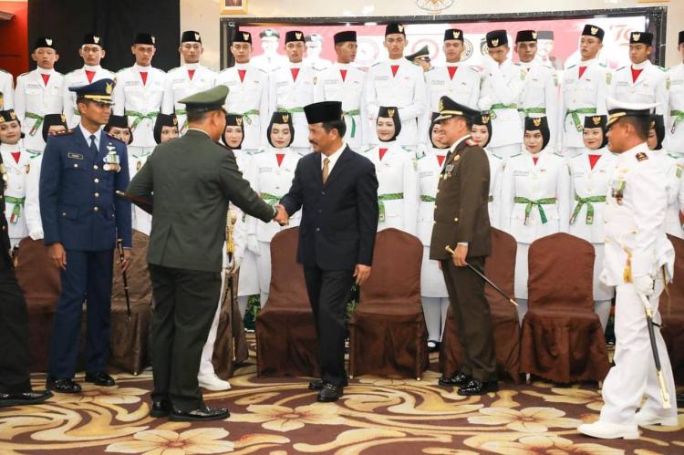 Pasukan Pengibar Bendera Kota Batam Tahun 2024, Resmi Dikukuhkan untuk Bertugas di HUT RI