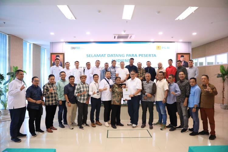 Pemkab Lingga dan PLN Unit Induk Riau Kepri Bahas Solusi Atasi Pemadaman Listrik di Daik
