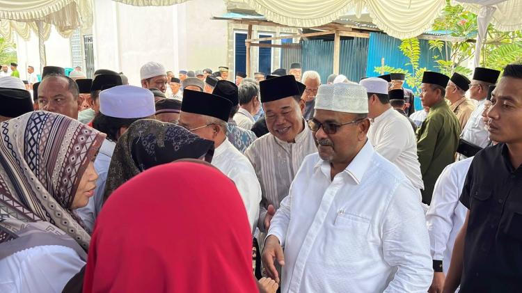 Aunur Rafiq Gelar Doa Bersama Ribuan Masyarakat Karimun Jelang Pendaftaran Pilkada Kepri