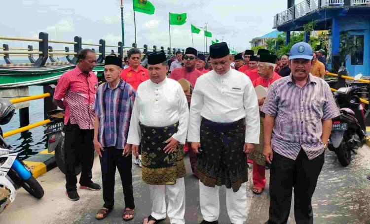 Berkas Lengkap, Wakil Bupati Anambas Resmi Mendaftar Ikut Pilkada 2024 di KPU