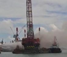Kapal Pengeruk Pasir Terbakar di Perairan PT. Pax Ocean Batam