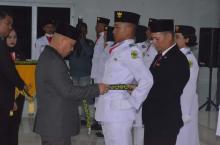 Bupati Lingga Nizar Kukuhkan 32 Anggota Paskibraka Kabupaten Lingga Tahun 2024