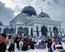 Warga Batam Gelar Doa Bersama Usai Revitalisasi Masjid Agung Batam Center