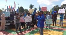 Aksi Demo Mantan Karyawan PT Karimun Granite: Tuntut Sisa Gaji dan Hak Cuti yang Belum Dibayar