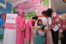 Bhayangkari Cabang Polres Karimun Gelar Pekan Imunisasi Polio ke-2 dan Vitamin A untuk Balita