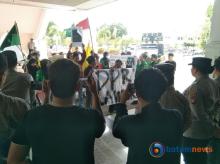 AMUKRA Batam Gelar Aksi Desak DPRD Sampaikan Tuntutan Terkait UU Pilkada ke DPR RI