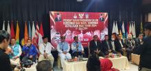 Ansar Ahmad dan Nyanyang Haris Daftar Pilgub Kepri 2024, Pakai Rompi Gemoy Diusung 11 Partai Politik