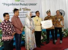 50 UMKM Tanjungpinang Terima Bantuan Tenda Bazar dari Pegadaian