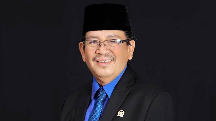 Profil Dato` Drs. H. Nyat Kadir, Anggota DPR RI dari Kepulauan Riau yang Telah Berpulang
