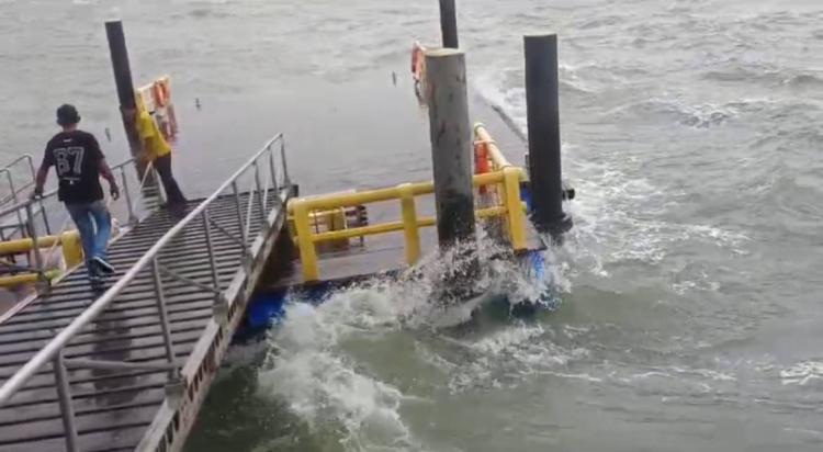 Cuaca Buruk di Karimun, Keberangkatan Kapal Antar Pulau Ditunda Sementara