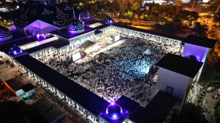 Resmi Dibuka Kembali, Perayaan Maulid Nabi Digelar di Masjid Agung Raja Hamidah Kota Batam