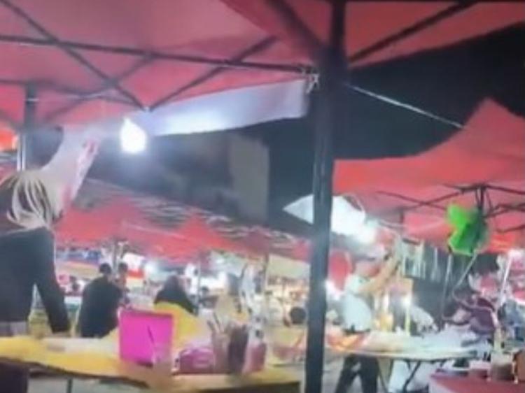 Badai Hebat Disertai Hujan dan Angin Kencang Landa Tanjungpinang, Listrik Padam dan Warga Panik