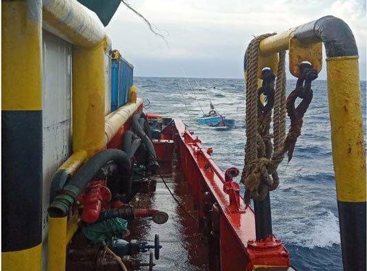 Pompong Nelayan Tenggelam di Anambas, Star Energy Evakuasi Tiga Nelayan Selamat